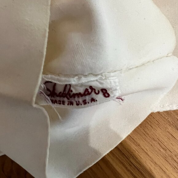 Vintage White Shalimar Gloves - 8 - Picture 3 of 4